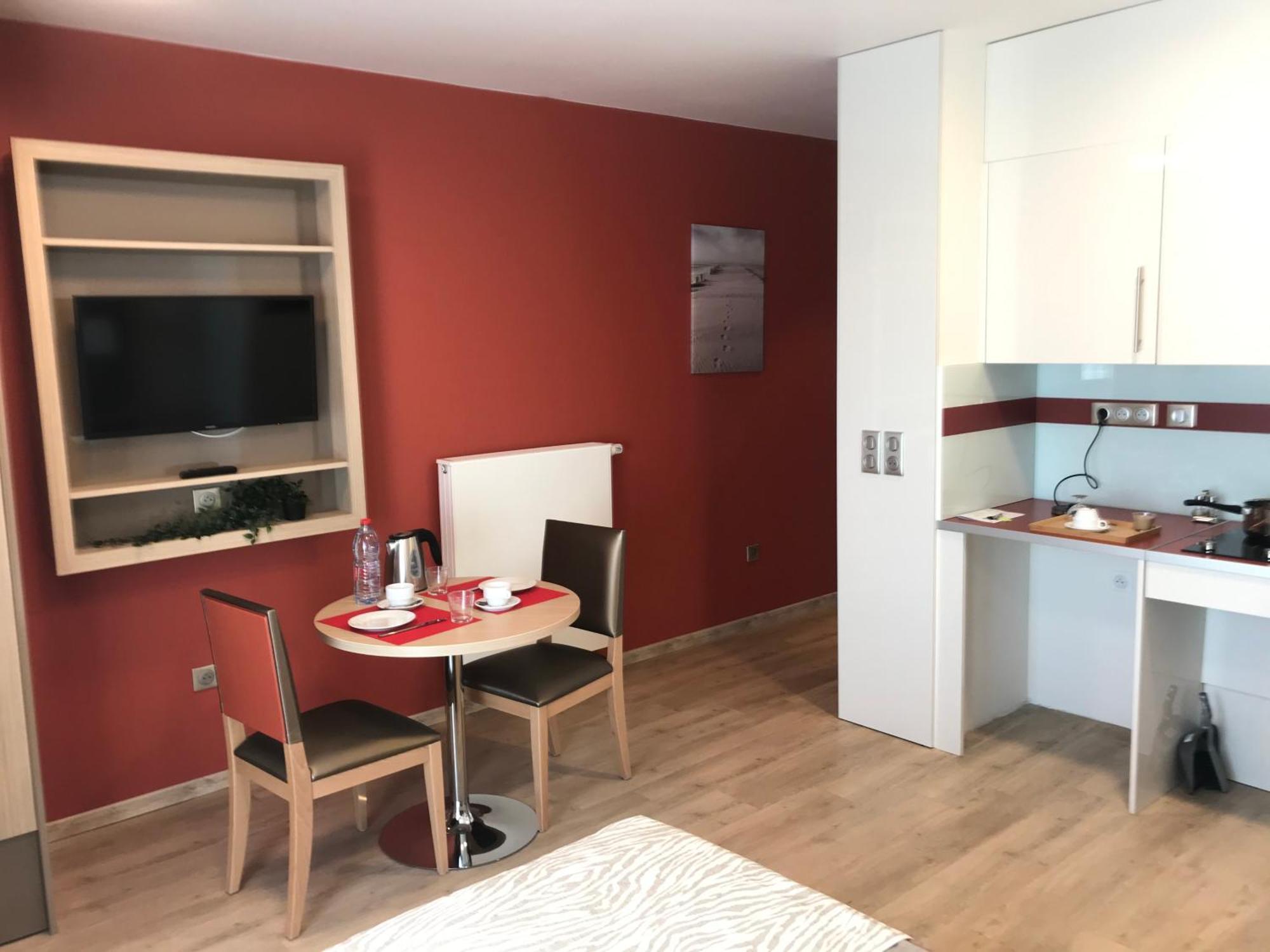 Zenao Montreuil- Croix De Chavaux Apartamento Montreuil  Exterior foto
